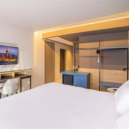 ホテル Mercure Malta 4*