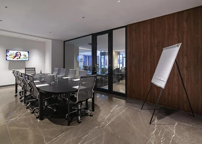 Ξενοδοχείο Mercure Malta 4*