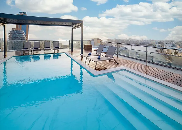 ホテル Mercure Malta 4*